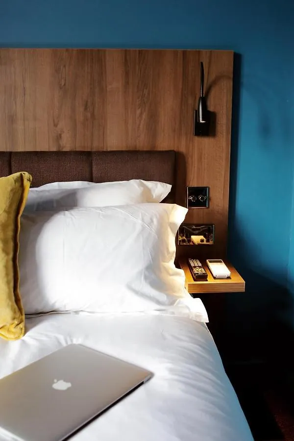 The Cherry Rooms London Guest house